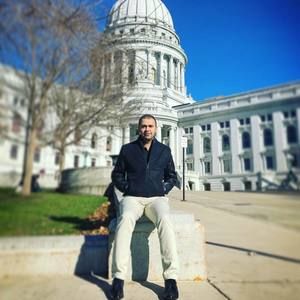 Meet your Posher, Anas